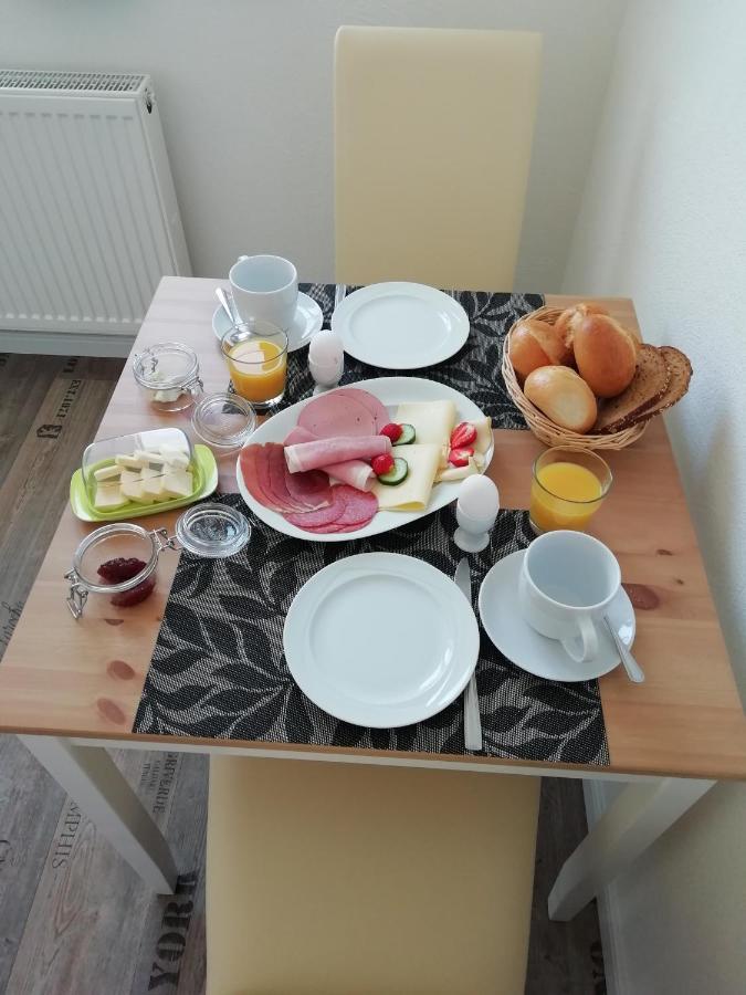 Schweppenhausen Ferienwohnung Landquartier מראה חיצוני תמונה